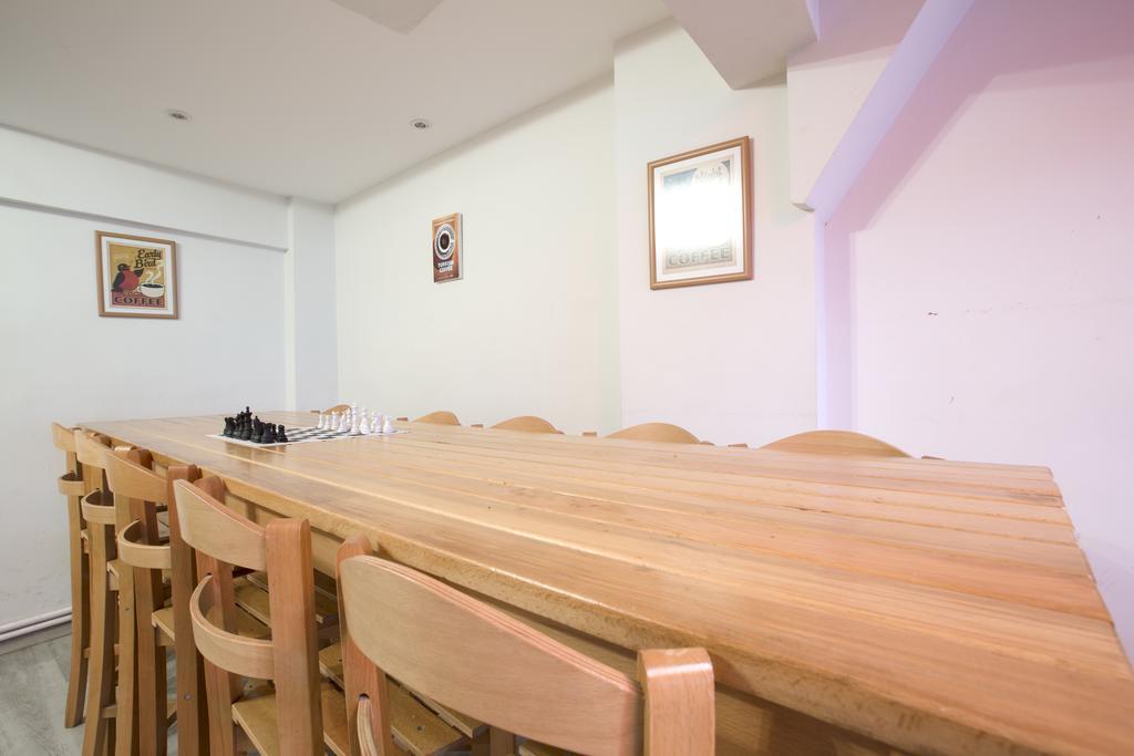 In House Hostel 伊兹密尔 外观 照片